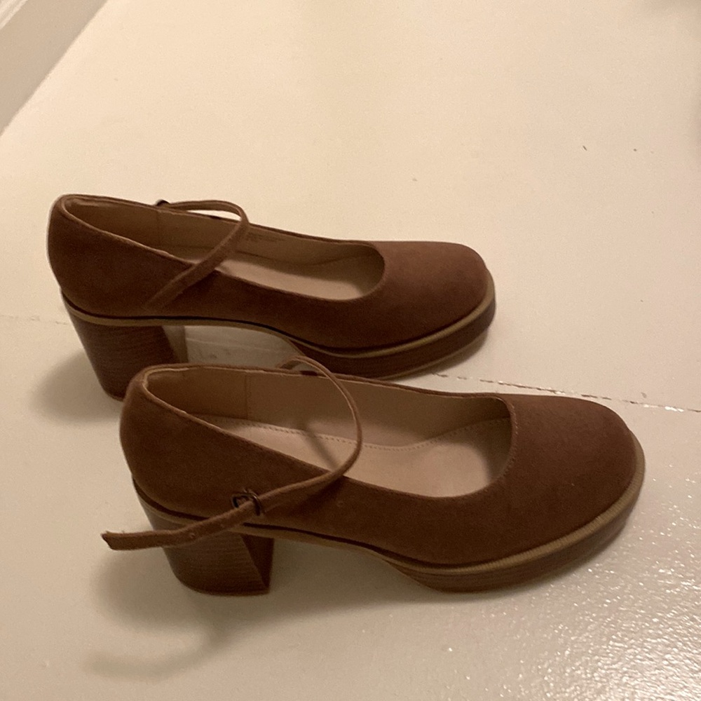 Oasis Society Platform Mary Jane’s